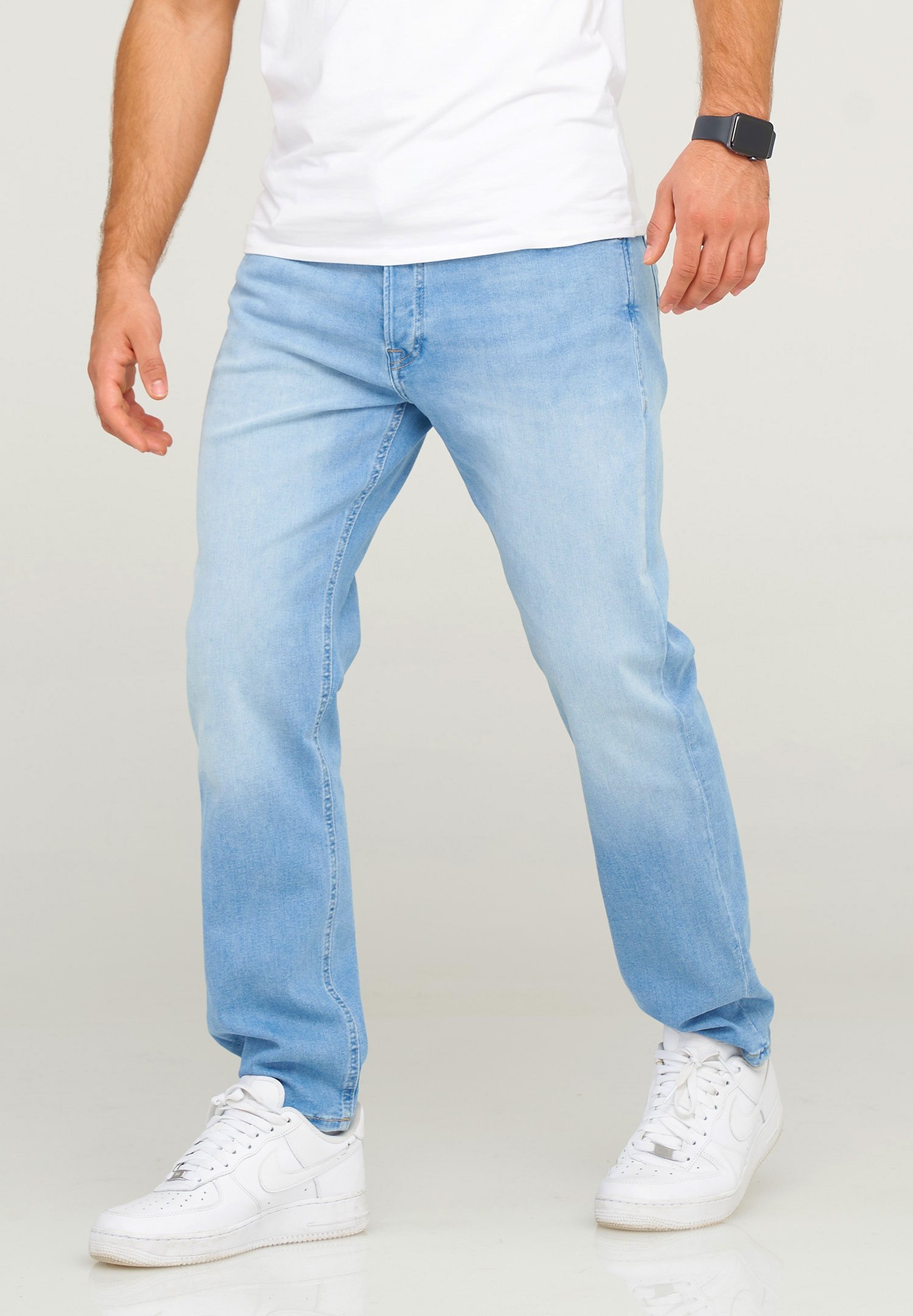 straight-leg-jeans-herren-922zrl-1.jpg